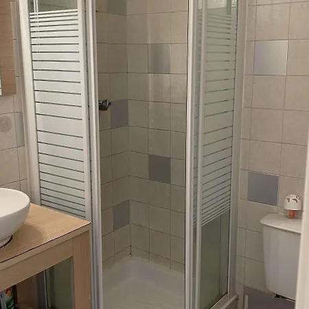 Studio Avec Balcon, Parking Et Wi-Fi Pres Des Thermes De Balaruc-Les-Bains - Fr-1-553-202