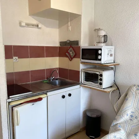 Studio Avec Balcon, Parking Et Wi-Fi Pres Des Thermes De Balaruc-Les-Bains - Fr-1-553-202 Apartment *
