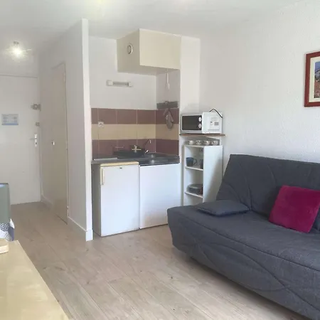 Avec Balcon, Parking Et Wi-fi Pres Des Thermes De - Fr-1-553-202 * Balaruc-les-Bains