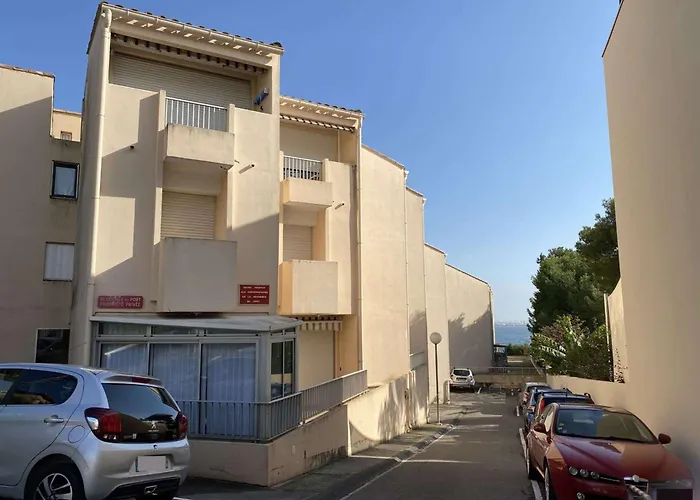 Lägenhet Avec Balcon, Parking Et Wi-fi Pres Des Thermes De - Fr-1-553-202 Balaruc-les-Bains